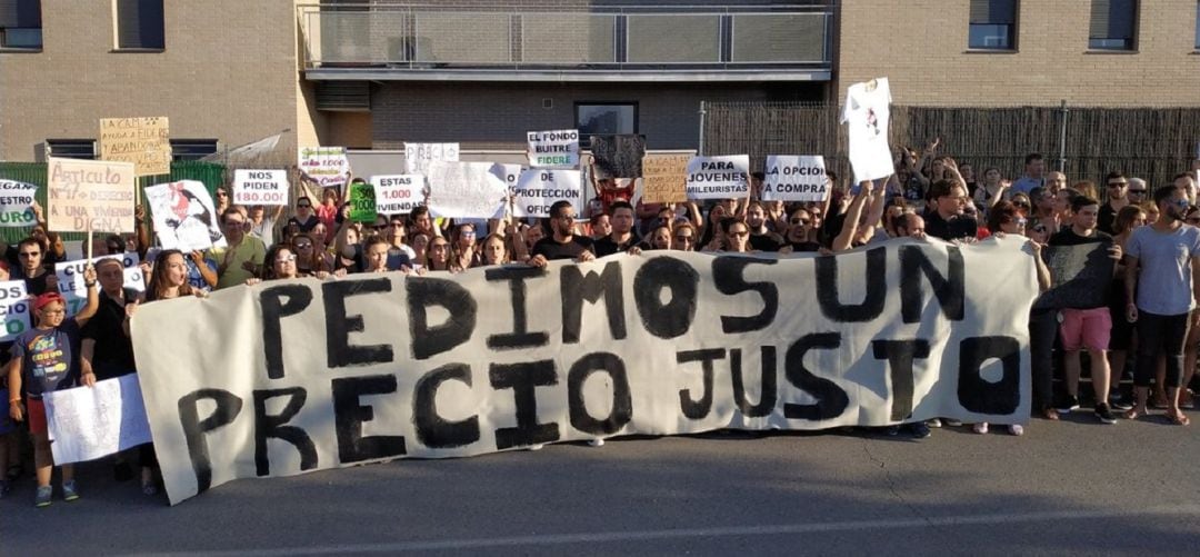 Movilización de los vecinos de las 1.000 viviendas de Tres Cantos