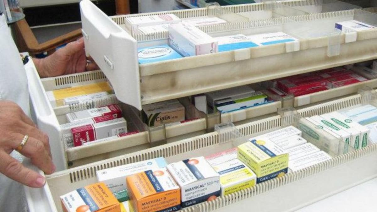 Faltan cerca de 600 medicamentos en las farmacias
