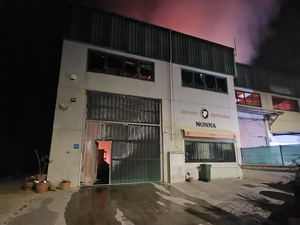 La heladería malagueña Nonna, golpeada por el incendio de Cajiz, pide ayuda para volver a producir