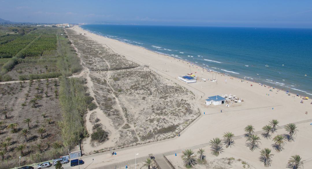 Panorámica de la playa de l'Auir de Gandia