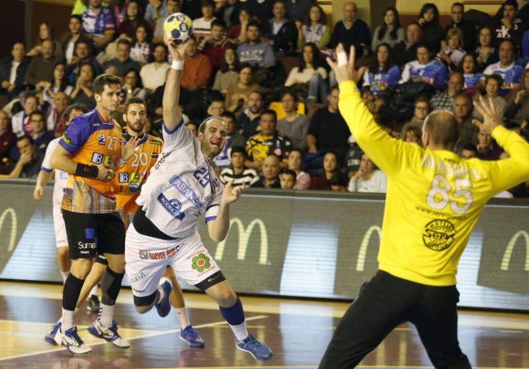 El ABANCA Ademar no puede fallar ante el BM Benidorm