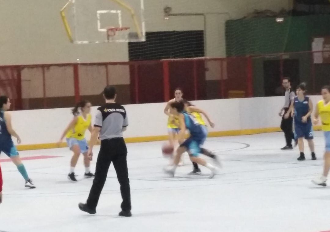 El senior femenino del Sarabris se enfrentó este fin de semana al La Salle