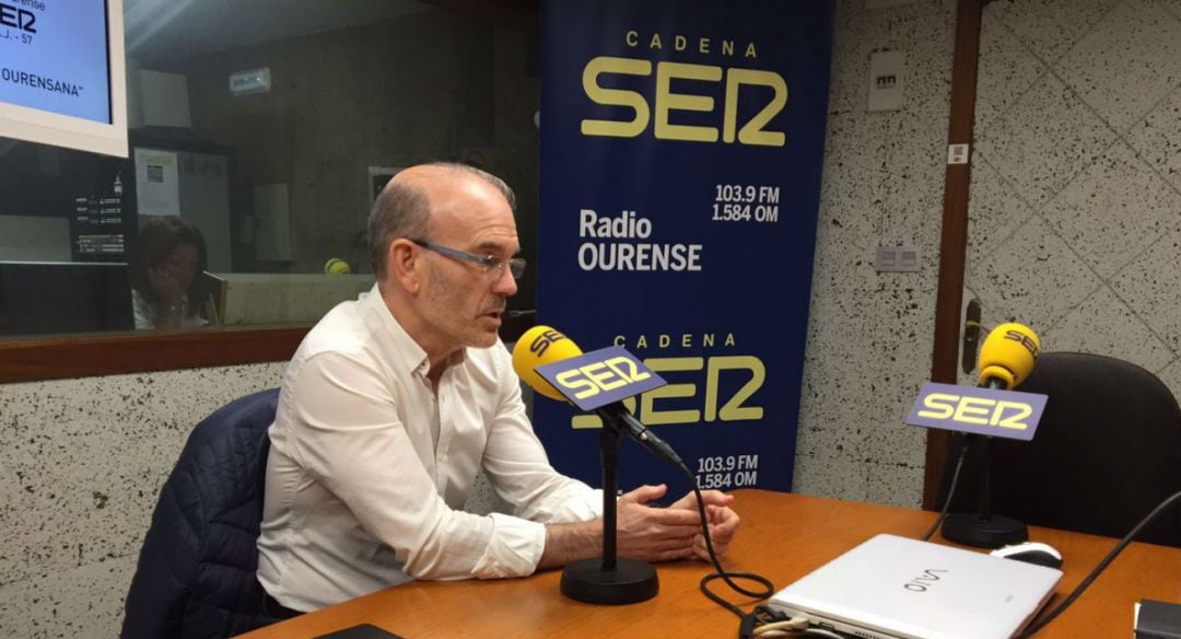 Vázquez Barquero en el estudio Ramón Puga