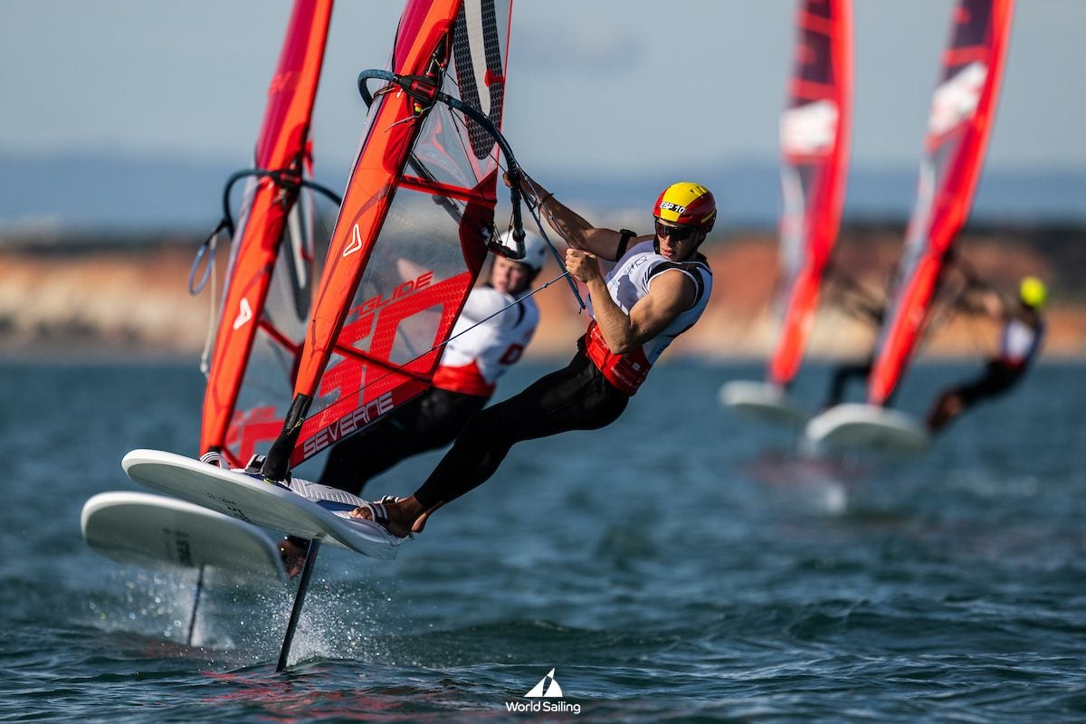 El windsurfista andaluz Antonio Medina cierra su etapa juvenil con un magnífico Top 8 en Vilamoura