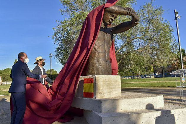 Inauguración "El abrazo vacío"