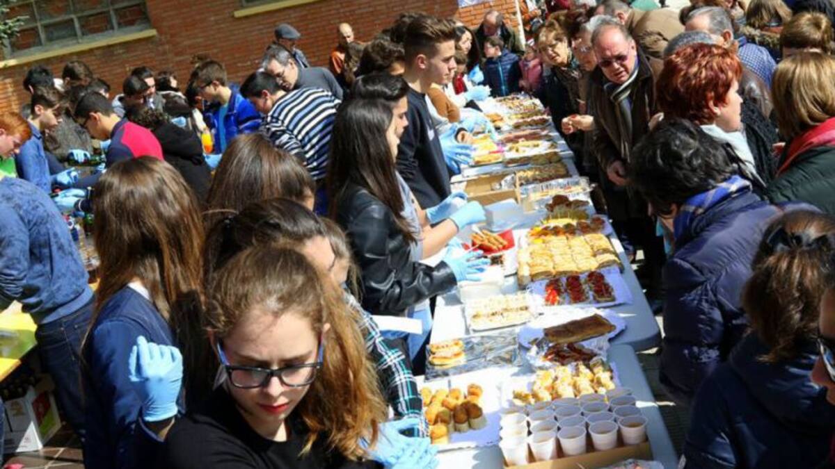 La parroquia de San Antonio recauda 5.000 euros en el día de la comunidad