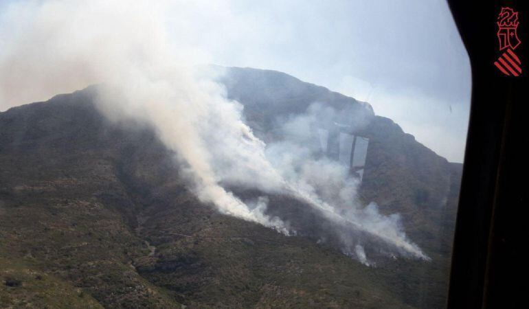 Incendio en el Montgó