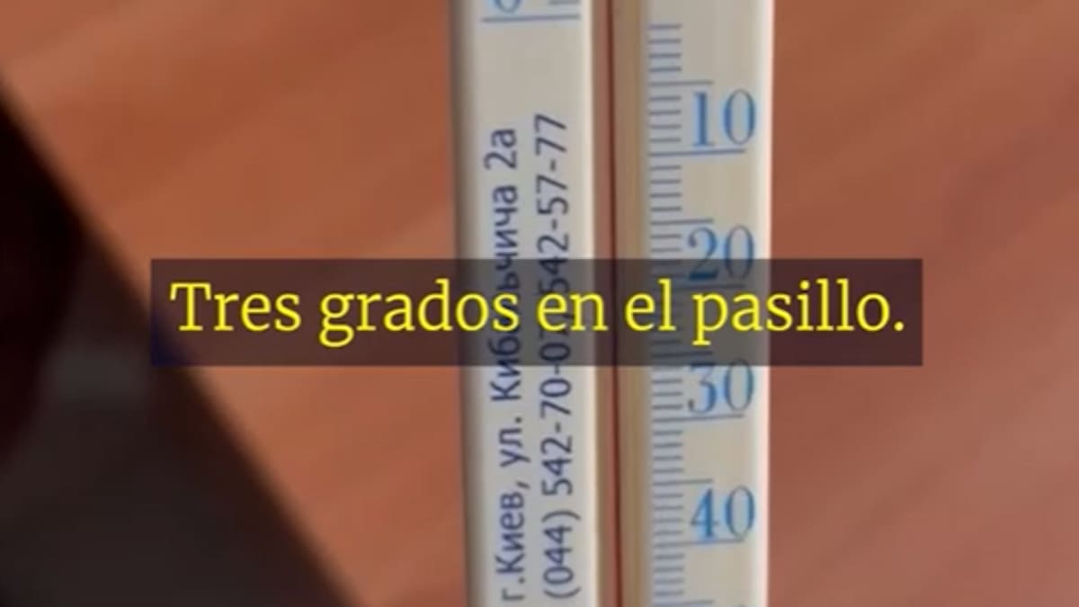 "Han sido semanas de 25 grados bajo cero": el Colegio Cervantes de Kiev, sin calefacción y sin luz ante el peor invierno que recuerdan