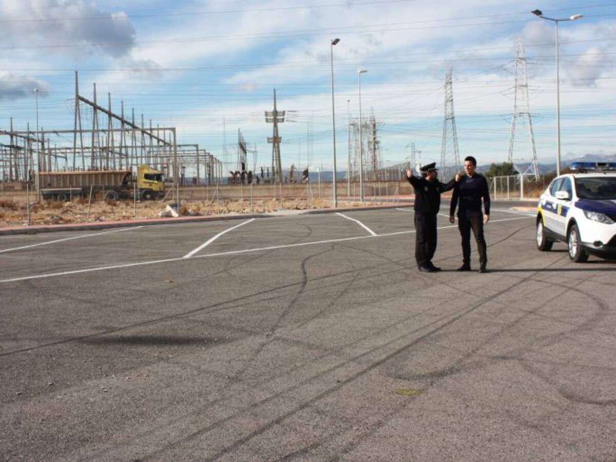 Notifica a los transportistas la ubicación del nuevo aparcamiento de camiones