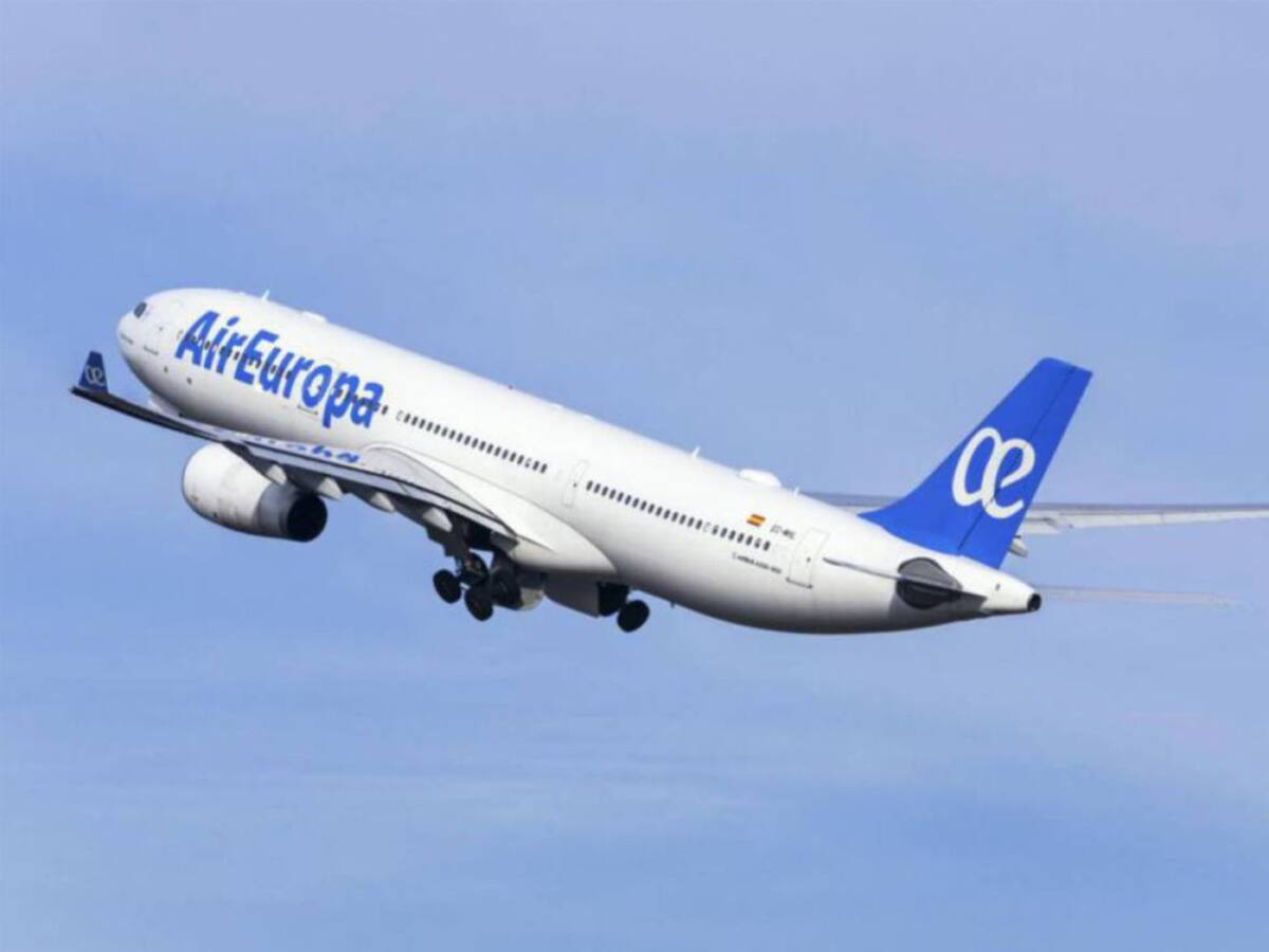 Una pasajera denuncia a Air Europa por "sobreocupación" en un vuelo entre Ibiza y Palma