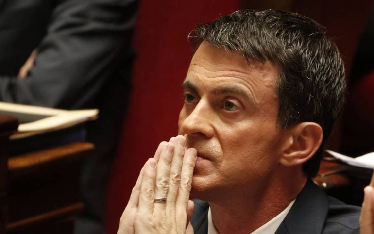 El primer ministro francés, Manuel Valls, durante la sesión para ampliar el estado de emergencia en el país. 