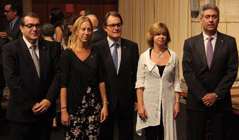 Mas destaca que el nou Govern està "100% cohesionat" en la defensa "sense cap mena de recança" del sí-sí