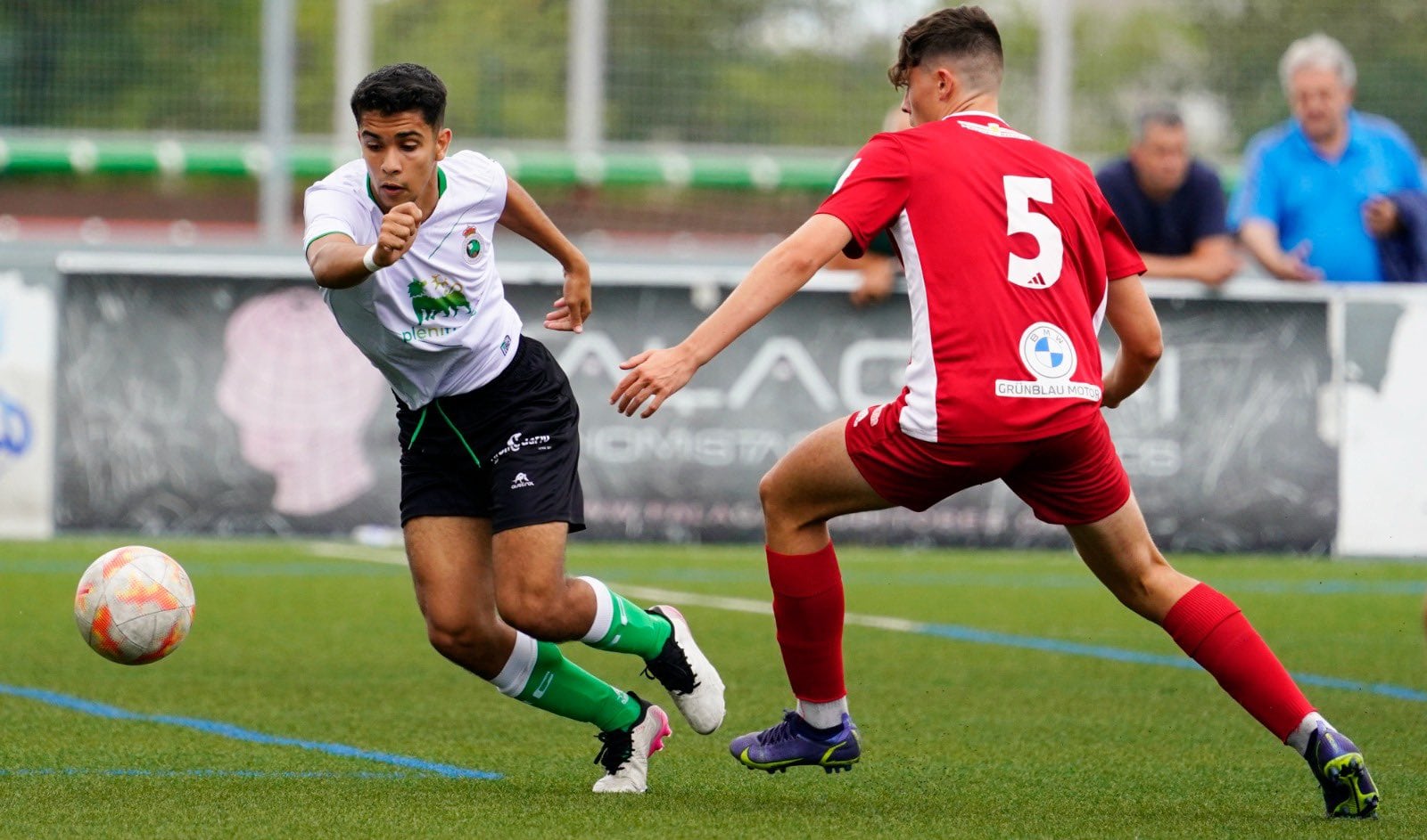 Adrián Argos, durante la temporada pasada con el juvenil del Racing