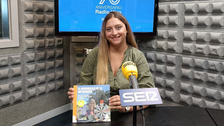 Entrevista a Carla Lis, profesora conocida como 'Maestra empoderada'