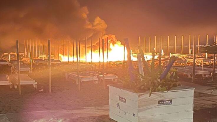 "Mi negocio es un cubo de ceniza" C Sánchez, Hamacas