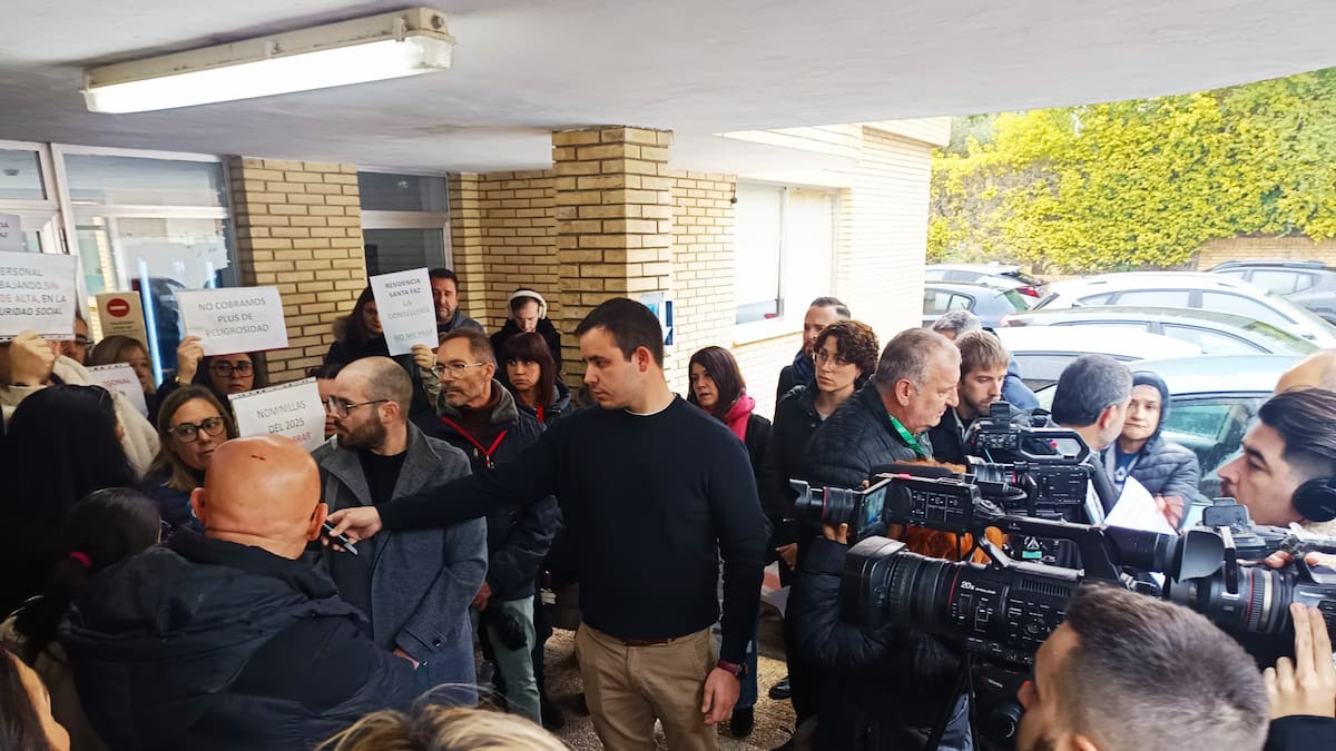 Aitana Mas, portavoz adjunta de Compromís en Les Corts, pide la comparecencia urgente de la consellera de Servicios Sociales para que explique los impagos a los trabajadores de los centros sociosanitarios