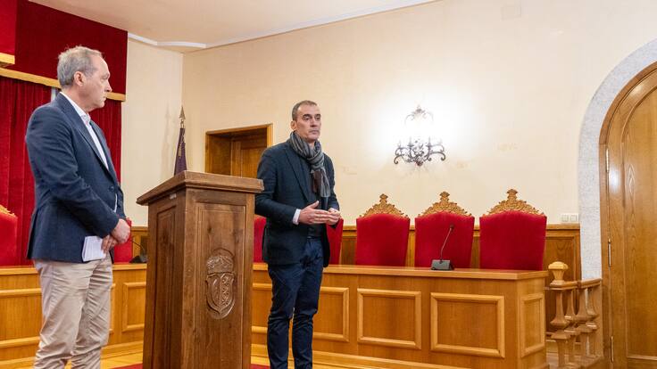 Entrevista balance del 2023 y retos del nuevo año con Enrique Cabaleiro, alcalde de Tui