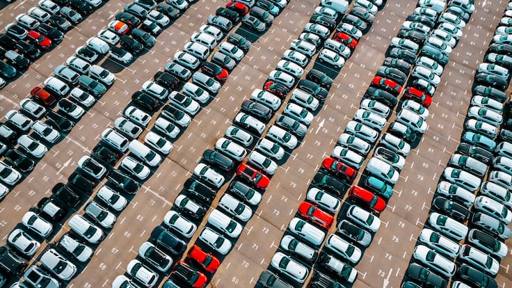 Más de la mitad de los beneficiarios del plan de ayudas al automóvil no las ha recibido todavía