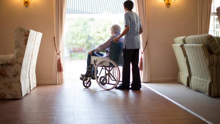 Entrevista a Carlos García, cofundador de la Oficina de Vida Independiente, en HxH Alicante, sobre la reforma de la Ley de la Dependencia