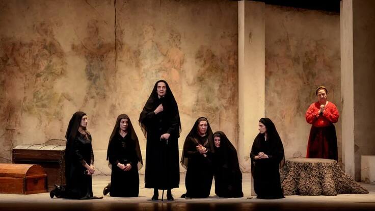 Entrevista al director de la obra 'La casa de Bernarda Alba', José Carlos Plaza