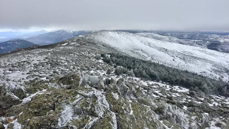 Ascenso al Mondalindo y Peña Negra: una ruta de altura con vistas de vértigo sobre la Sierra Norte