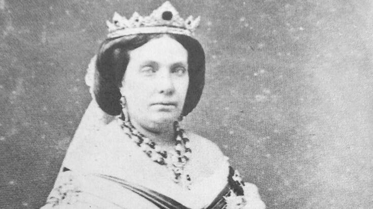 Abulenses Lejanos: la reina Isabel II visita Ávila