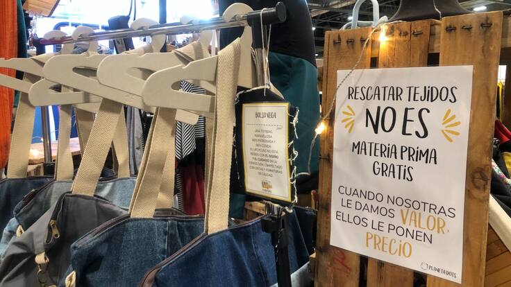 Planeta Dots: la caravana que cose conciencia y moda sostenible por toda España