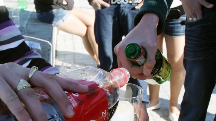 Balance Suspertu 2024: los usos problemáticos de los móviles, pantallas y redes sociales en la adolescencia