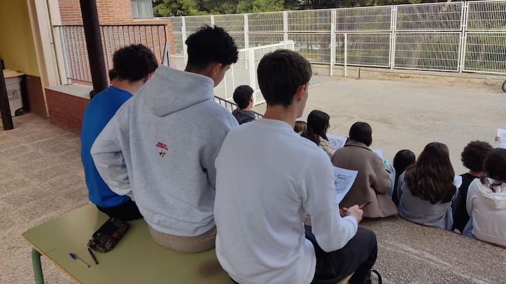 Carlos Tomás, portavoz asamblea docentes IES Radio Exterior: Barajamos huelga indefinida o sectorizada por niveles o comarcas