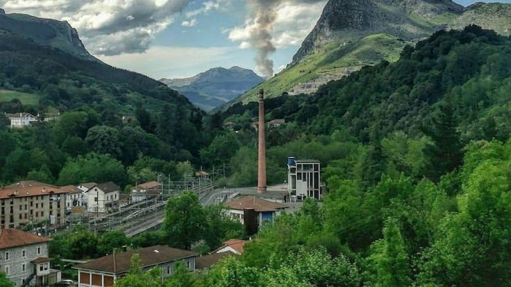 Descubriendo la antigua fábrica de dolomitas de Karrantza (21/11/2025)