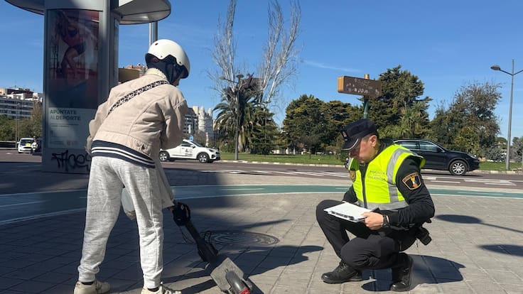 Hablamos con Antonio Pardo, jefe de la Policía Local de Alcobendas, sobre las nuevas normativas para los usuarios de patinetes