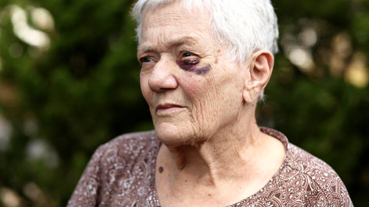 Marta Jiménez: "Hay mujeres que llevan treinta años con un cuchillo bajo la almohada"