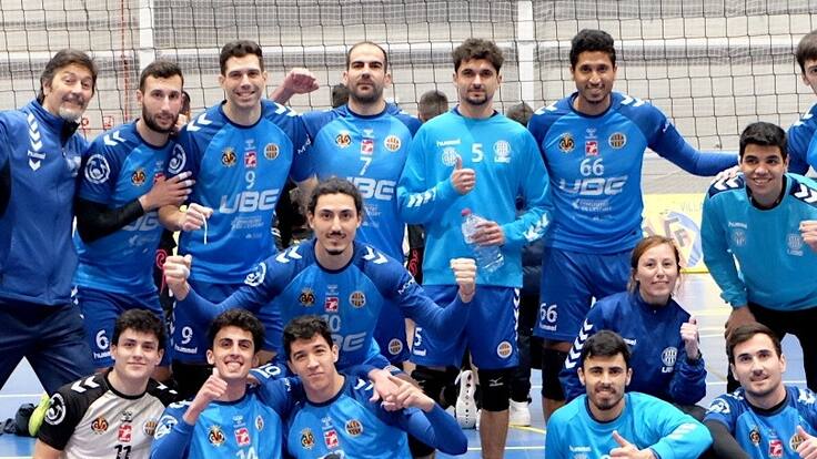 CARLOS CAVALLI, PENDIENTES DE LA RENUNCIA DE PETRER