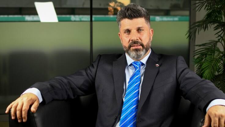 Bragarnik confirma que Francisco seguirá otro año como entrenador del Elche CF