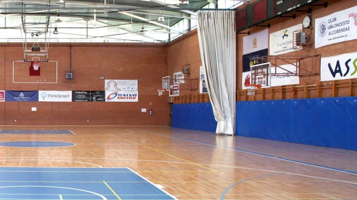 Jesús Tortosa, concejal de Deportes, sobre la reforma del campo de fútbol Oscar Molina y el Pabellón Antela Parada