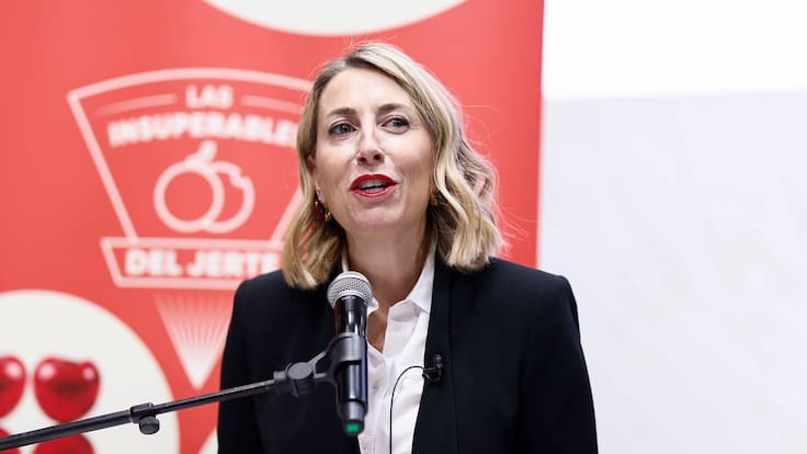 Prohibición del burka y medidas contra los menores migrantes: las claves del acuerdo de PP y Vox en Extremadura