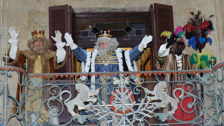 La primera llamada, con Leticia Vergara, de la Asociación Cabalgata de Reyes de Pamplona
