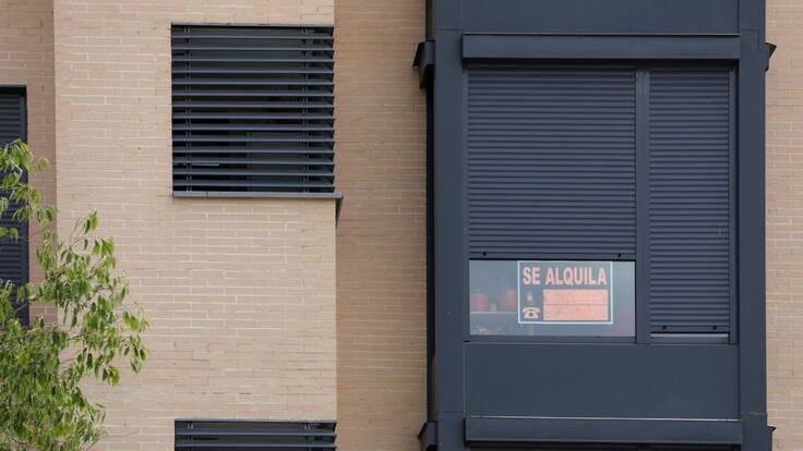 La Columna de Carlos Arcaya: «Alquilar una vivienda en Alicante: algo está fallando»