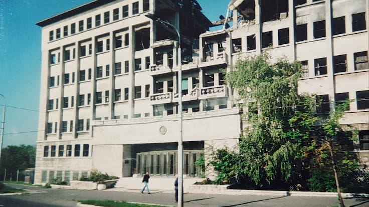 Reportaje sobre la visita a Belgrado del Celta en el año 2000 veinte días después de caer Milosevic