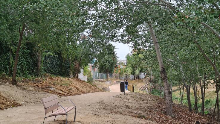Jesús Montero, concejal de Urbanismo de Alcobendas, sobre el sendero verde creado en el Polígono Industrial