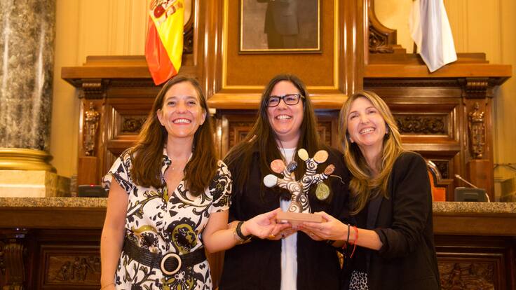 ALAS Coruña recibe el premio Tomás Fábregas