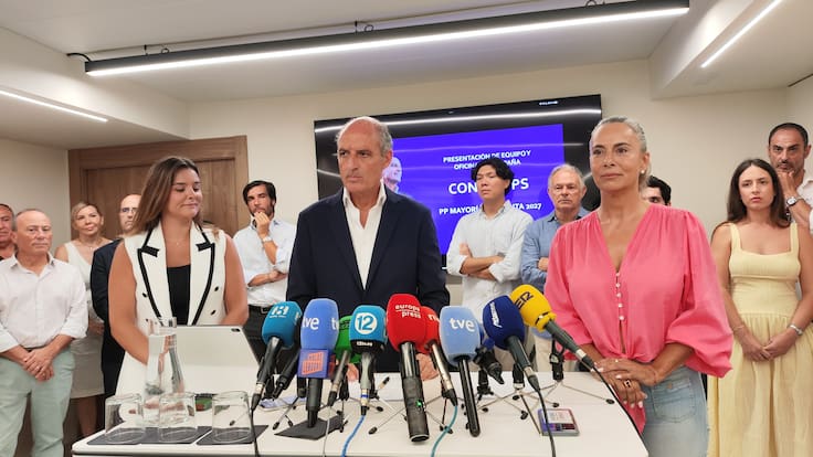 Francisco Camps, expresident de la Generalitat, presenta su candidatura para "reactivar el partido" y que el PP recupere la mayoría absoluta en 2027