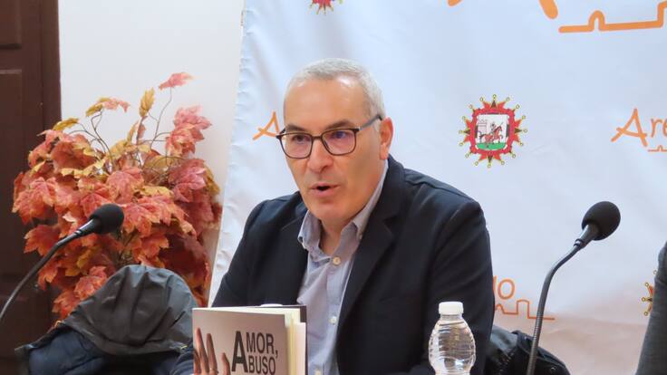 Fernando Salcedo publica 'Amor, abuso y perdón'
