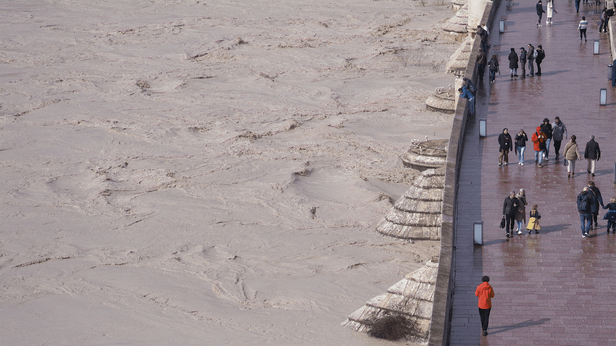 Casas anegadas, desbordamientos y miles de desalojados: las borrascas provocan el colapso de gran parte de la Península