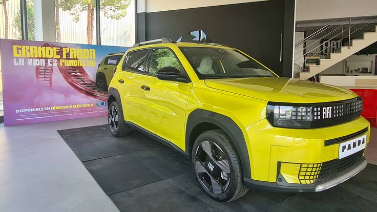 Entrevista a Álvaro Villacañas, durante la presentación del nuevo Fiat Grande Panda en su concesionario