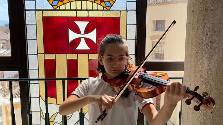Una joven violinista de Lorca ingresa en la Orquesta de Jóvenes Talentos de Cartagena.