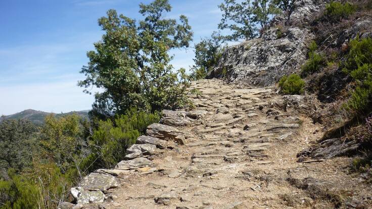 Descubriendo La Hiruela: un paseo entre montañas, bosques y el joven río Jarama