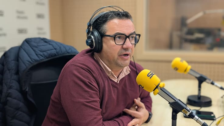 David Olivares, presidente de la Federació de Fogueres de Sant Joan, reclama actualizar la seguridad en las Hogueras, en Hoy por Hoy Alicante