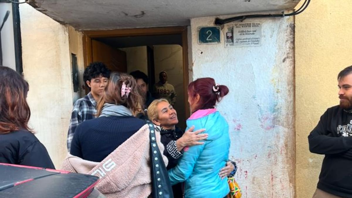 Oliva Rodríguez, Sindicat de Vivenda Zona Nord: "La orden de desahucio no está a nombre de esta familia que paga el alquiler rigurosamente"