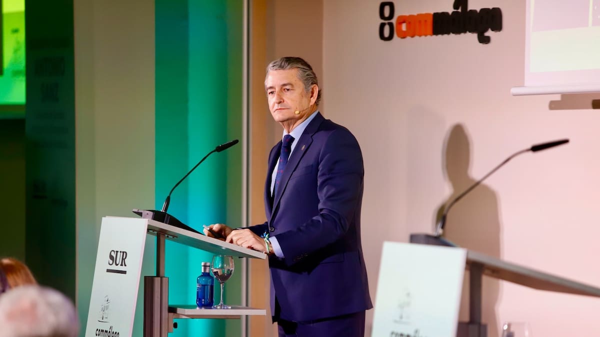 "Las obras del tercer hospital comenzarán en enero" A Sanz, consejero Sanidad